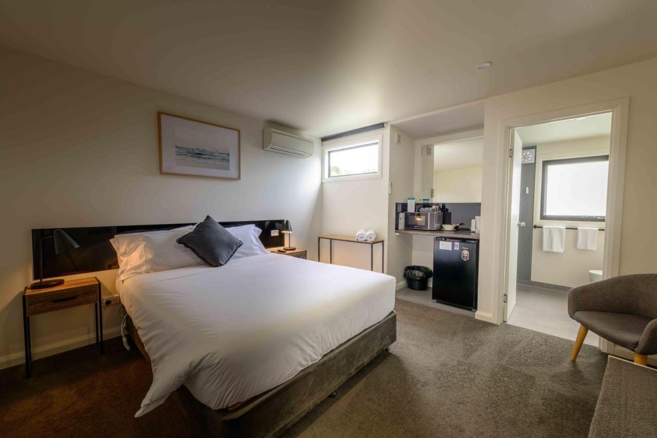Georges Bay Apartments Сейнт Хелънс Екстериор снимка