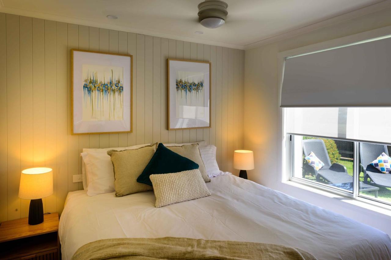 Georges Bay Apartments Сейнт Хелънс Екстериор снимка