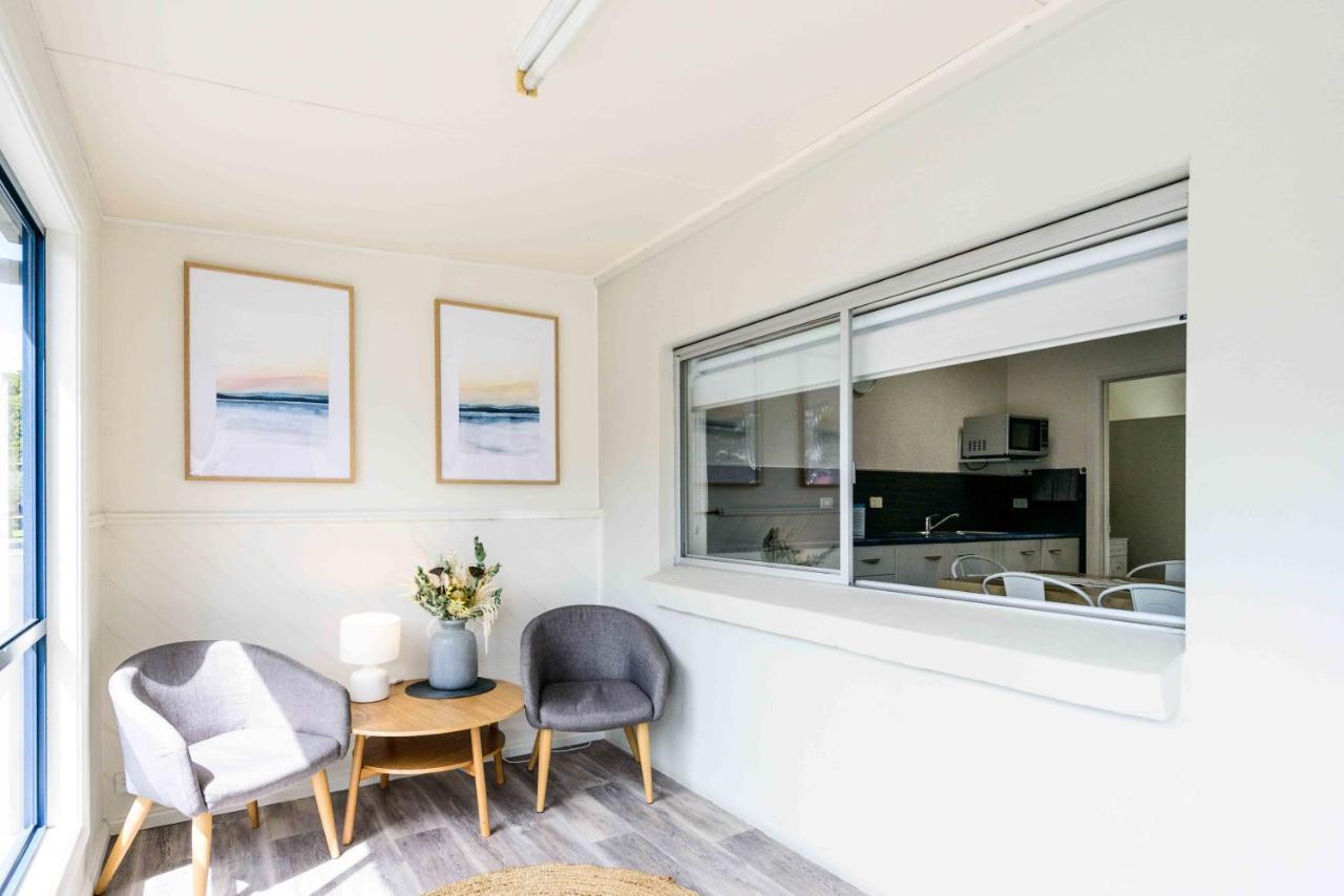 Georges Bay Apartments Сейнт Хелънс Екстериор снимка