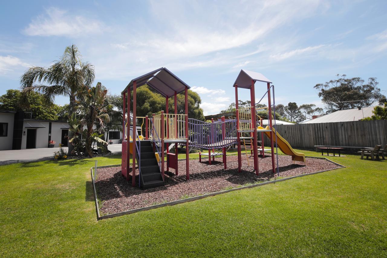 Georges Bay Apartments Сейнт Хелънс Екстериор снимка